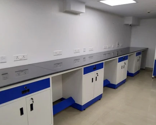 Lab Benches Manufacturers in Chennai