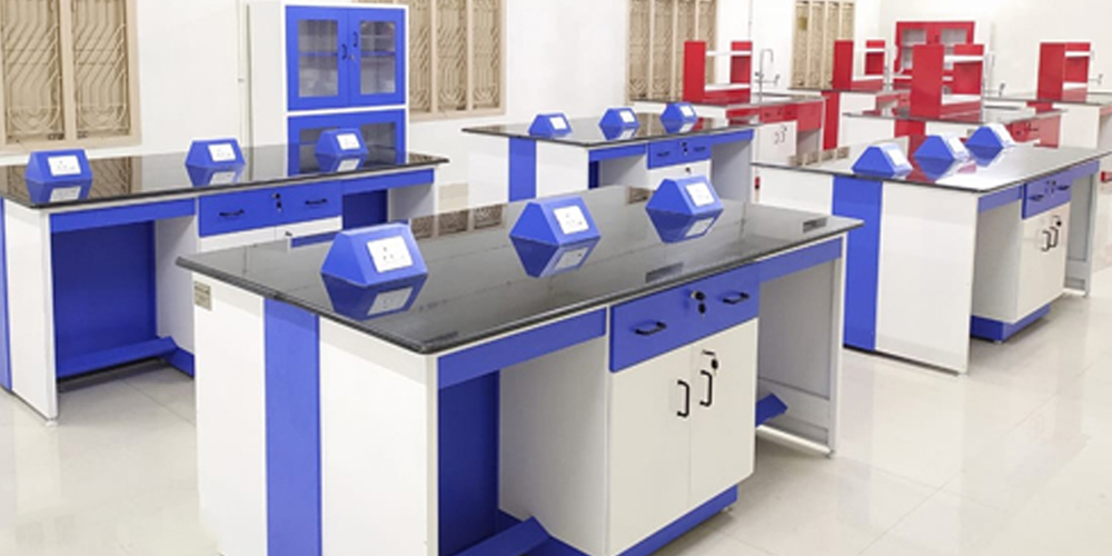 Medical Lab Furniture Manufacturer in Chennai